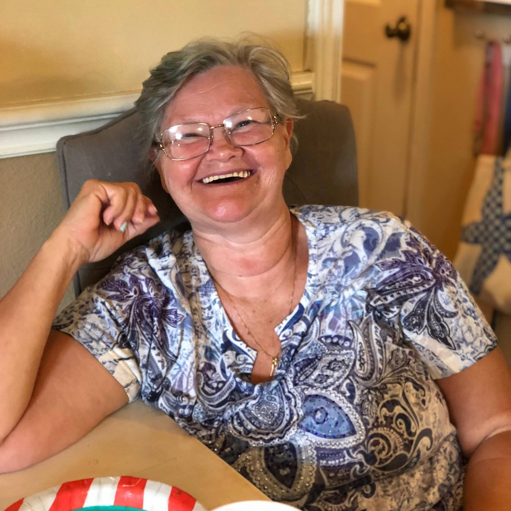 Meet your Posher, Deniece